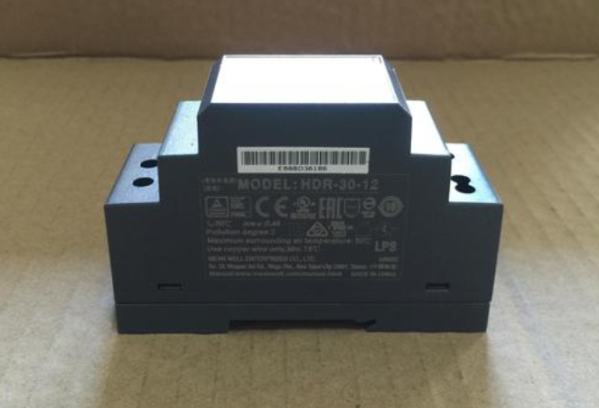 明緯控制箱/配線箱：優(yōu)化布線，提升效率